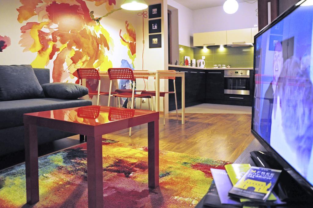 Color Apartment كراكوفيا الغرفة الصورة