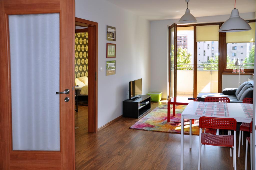 Color Apartment كراكوفيا الغرفة الصورة